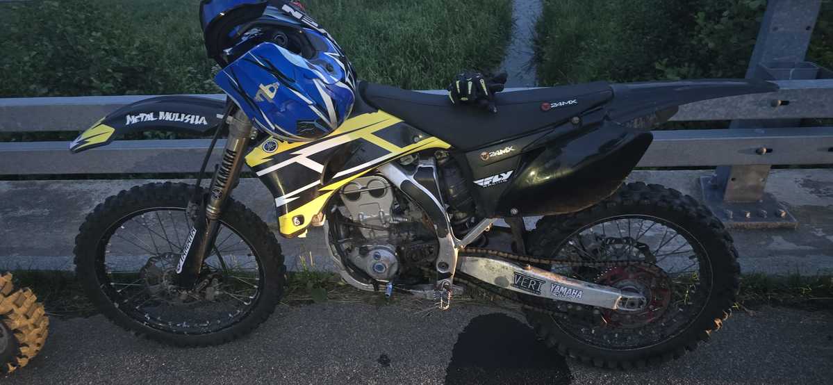 Nielegalne przejażdżki nastolatków na crossach – interwencja policji w gminie Gozdowo