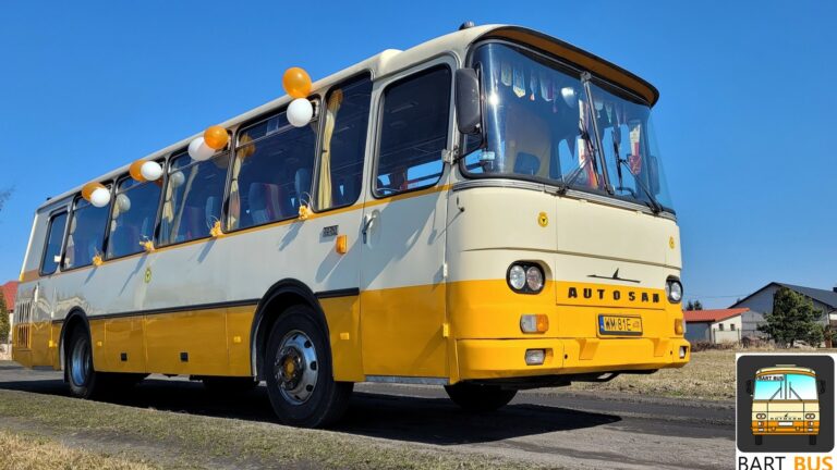 🚌 Autokarowa podróż wehikułem czasu! Z Warszawy do Muzeum Wsi Mazowieckiej w Sierpcu kultowym Autosanem!