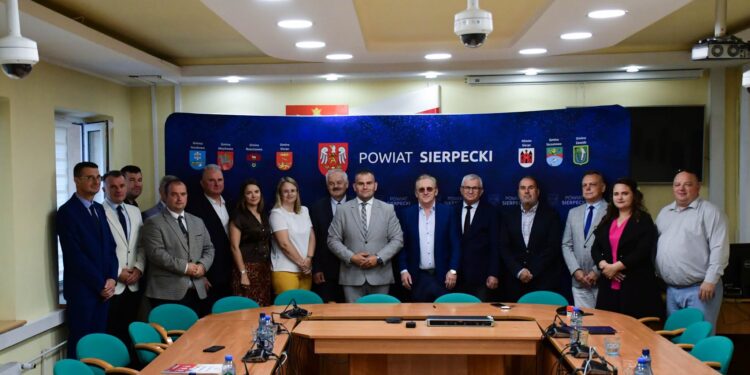 Ponad 3,3 mln zł na drogi w Powiecie Sierpeckim. Większy komfort i bezpieczeństwo!